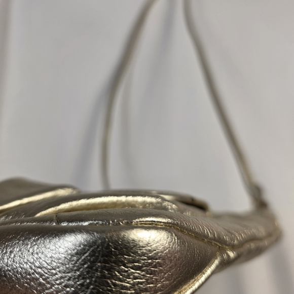 ✨ B. Makowski Champagne Gold Leather Crossbody 🥂 Metallic Boho Chic Bag ✨ - Picture 14 of 16